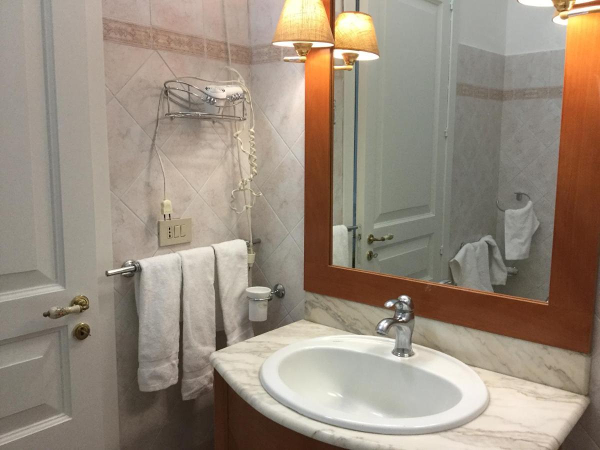 Crispi Accomodation B&B Katanya Dış mekan fotoğraf